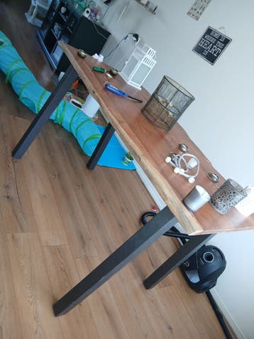 4 barkrukken + tafel (gratis af te halen)