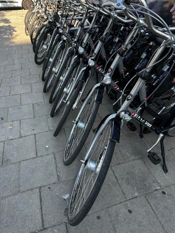 Partij fietsen van 28 stuks rijklaar €4500