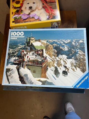 Diverse complete legpuzzels