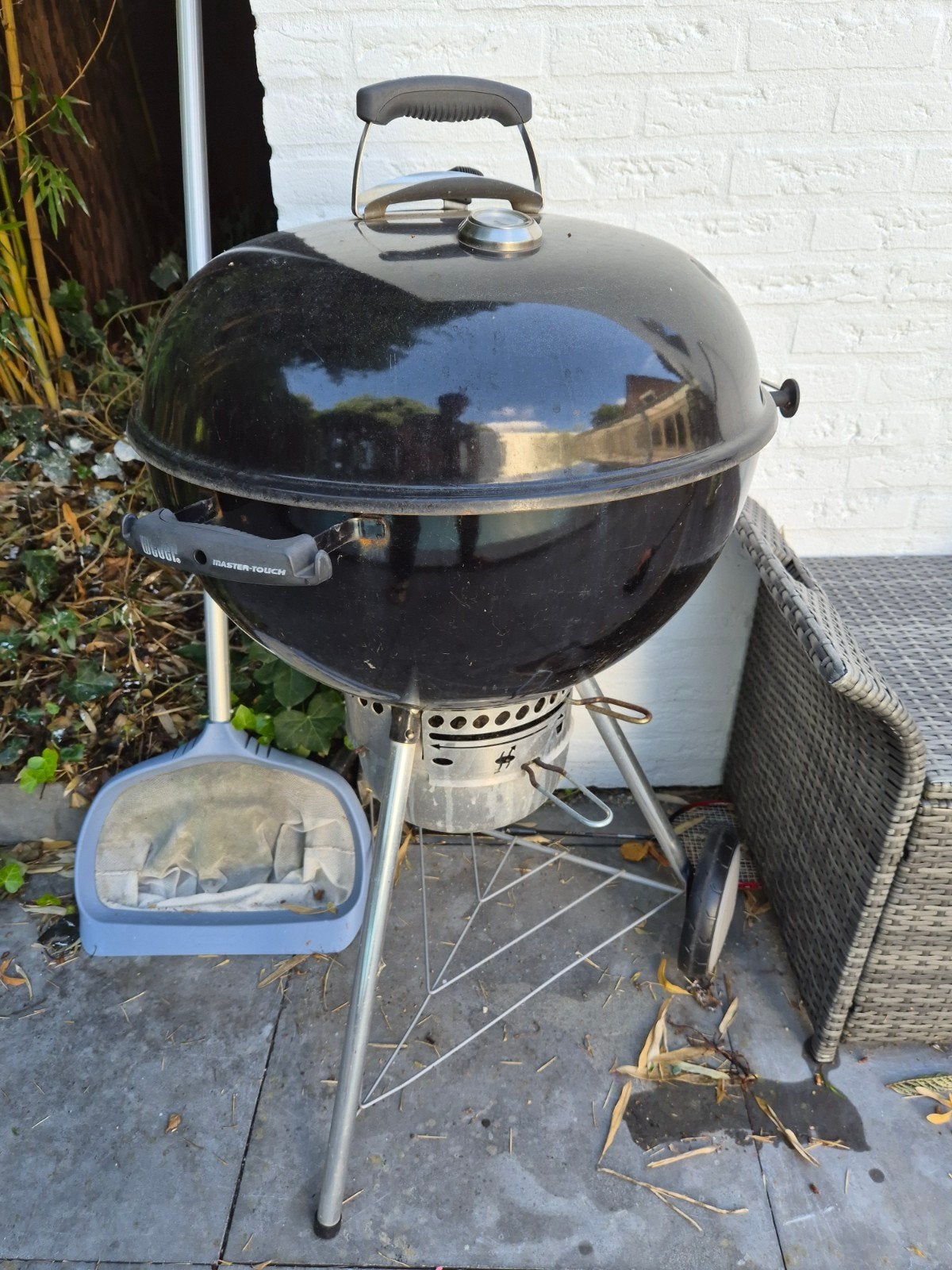 GRATIS: Weber Master-Touch Compact Kettle Barbecue