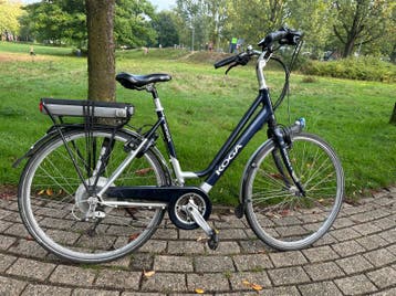 Gebruikte, fijn fietsende elektrische fiets Koga accu 2022