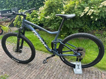 Giant Stance 29-2