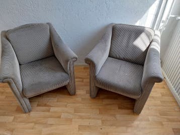 2 nette stoelen