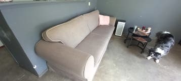 Comfortabele 3-zits bank, beige/lichtbruin met witte bies