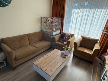Gratis Bank en stoelen