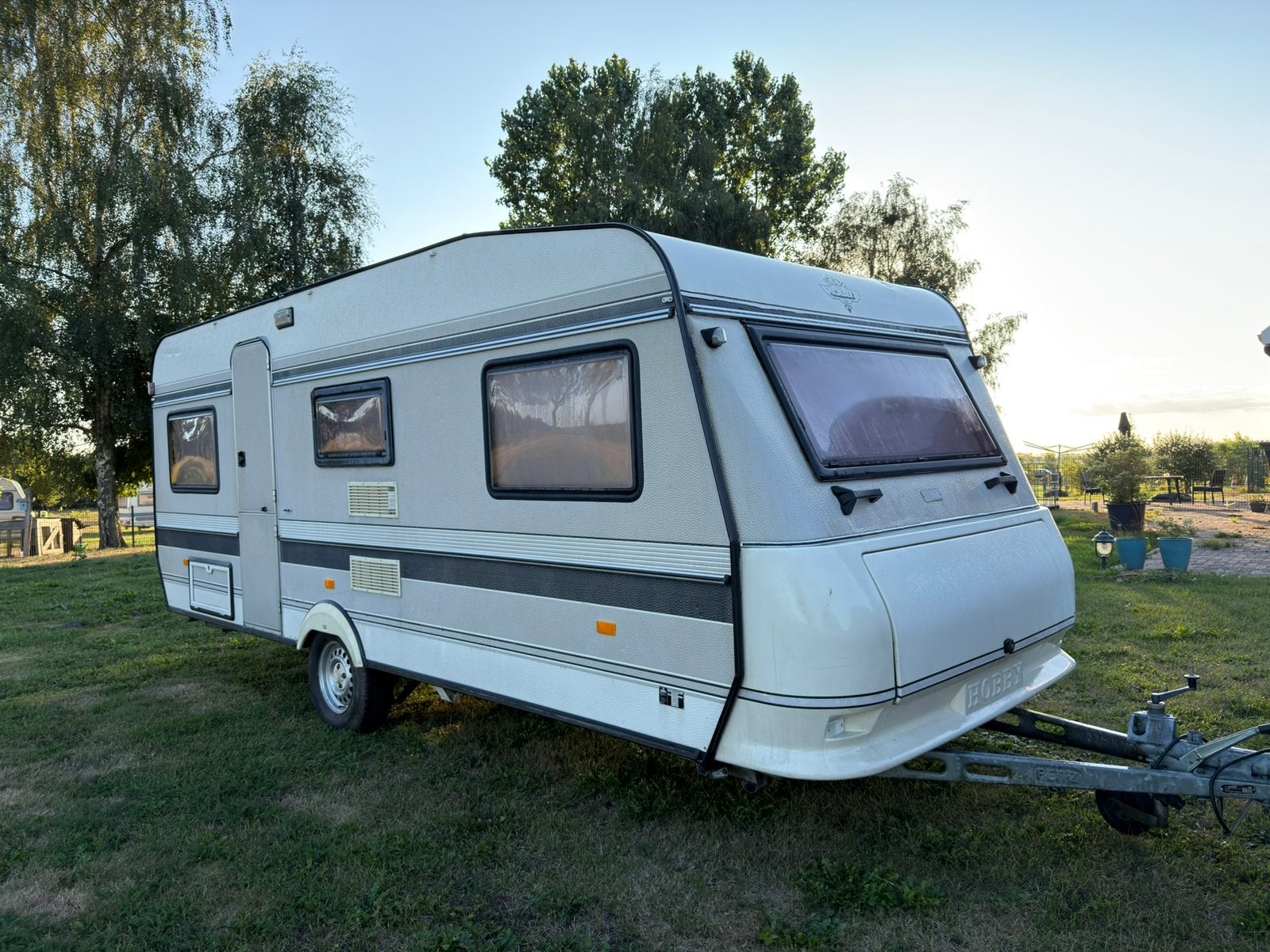 Hobby 530 TL (1992) | Enkele bedden | Rondzit | Voortent