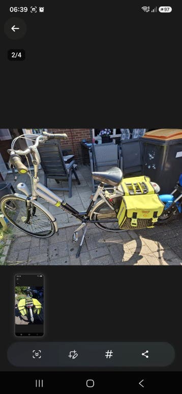 Gazelle fiets met versnellingen en fietstassen