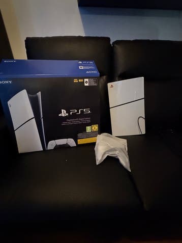 PlayStation 5 Slim Digital Edition met nieuwe controller