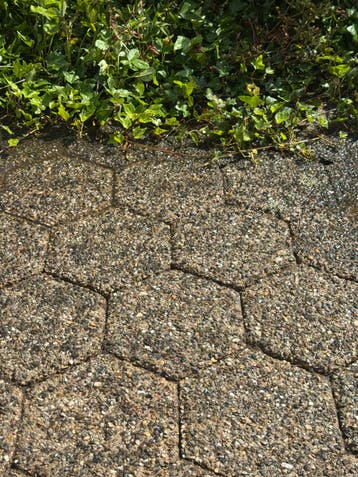 Gratis gebruikte terrastegels, zeshoekig, grindbeton