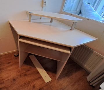 Hoekbureau in blank houten kleur, buro, hoekburo