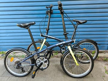 2x Btwin Hoptown 320 Vouwfietsen met 6 Versnellingen