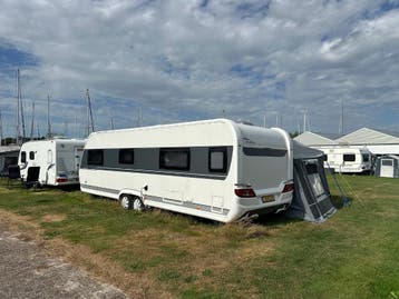 Hobby Prestige 720 WLC caravan 2021 + Airco + voortent 2025