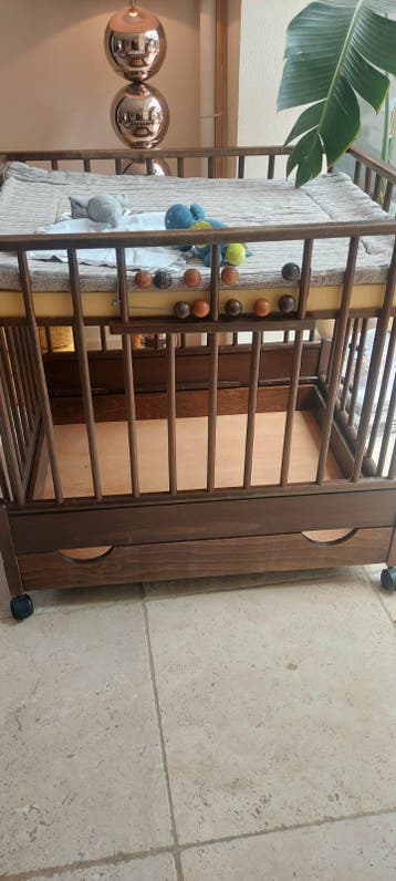 Gratis box op wieltjes inclusief boxmatras en boxkleed
