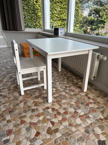 IKEA Witte Kindertafel met Stoel