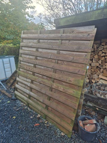 tuinschermen basic 180 x180 2 stuks GRATIS AF TE HALEN