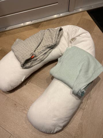 Voedingskussen met 2x hoes