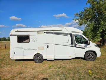 Knaus R16 Automaat - Zeer Complete 4-persoons Camper