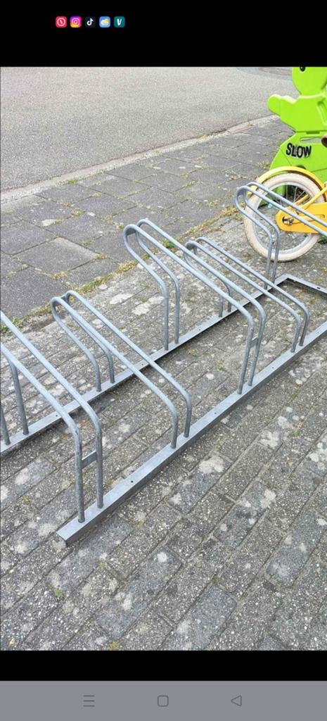 Fietsenrek voor 5 fietsen - gratis af te halen