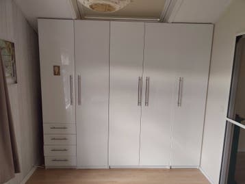 Witte IKEA kledingkast 250 x 225 x 60