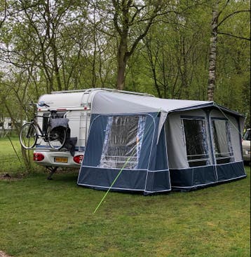 Hobby de Luxe Easy 400 SF Bj 2003