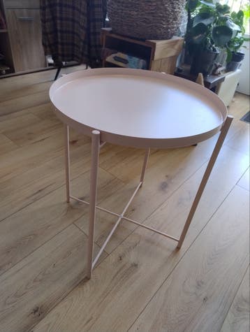 roze zijtafel - gratis ophalen