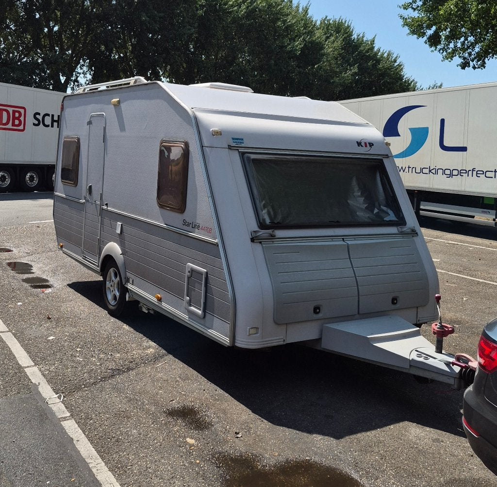 KIP Starline 44 TDB met mover en voortent