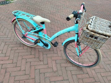 Meisjes fiets Loekie 22 inch met 3 speed