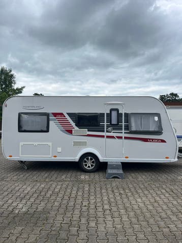 LMC Musica 490 E - enkele bedden en Luchtvoortent!