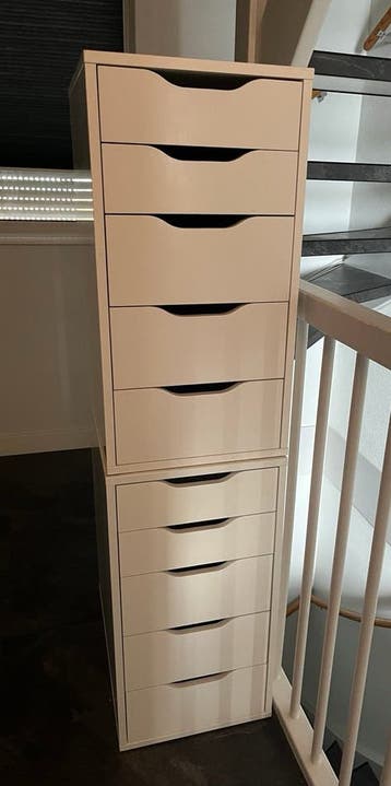IKEA ladekast met vijf lades/ 2 stuks