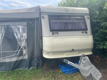 Hobby Classic 440 uit 1992 met complete voortentuitrusting