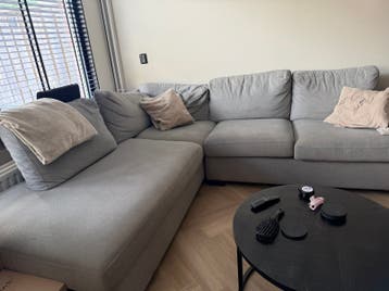 Bank met lounge