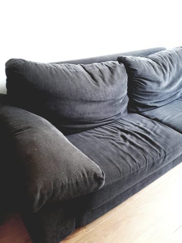 Comfortabele tweepersoonsbank (gratis)