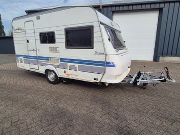 Hobby De Luxe caravan met mover, voortent en airco