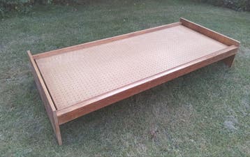 Kinderbed/Logeerbed Houtfineer met geperforeerde bodem
