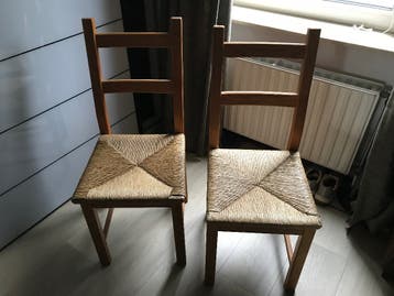 Twee stoelen
