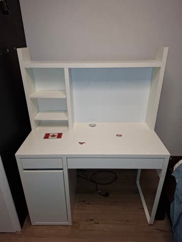 Ikea Micke bureau gebruikt