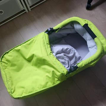 Kinderwagen bak gratis af te halen