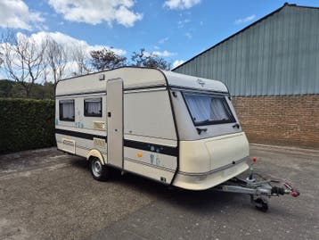 Hobby Prestige 460 - Ruime en complete caravan uit 1991