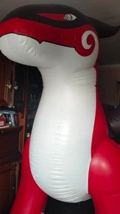 Gezocht Puffypaws Opblaasbare draak figuur, rood en wit