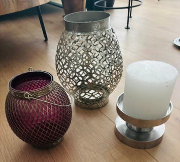 Woondecoratie – kandelaars, windlichten en dienbladen