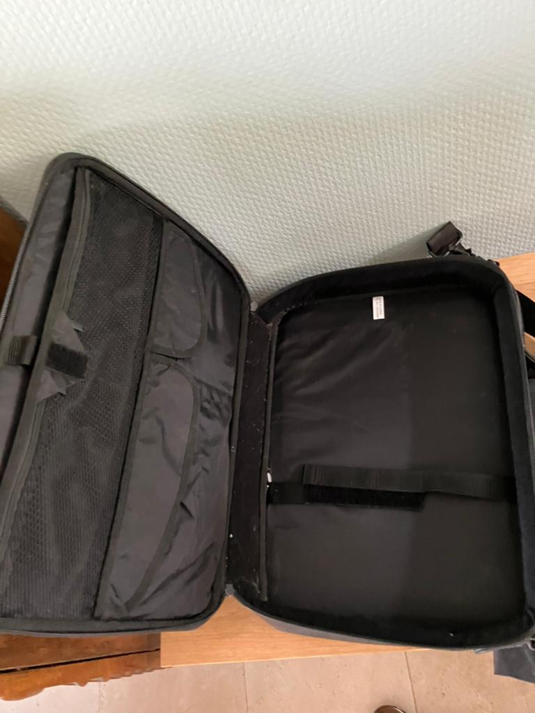 Lederen laptop tas gratis af te halen