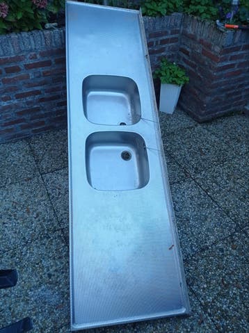 RVS spoelbak met twee wasbakken