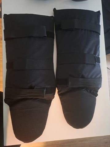 Topstar Bokshandschoenen 10 oz en beenbeschermers - Zo goed