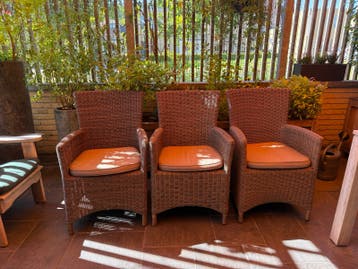 3 wicker tuinstoelen – Gratis af te halen