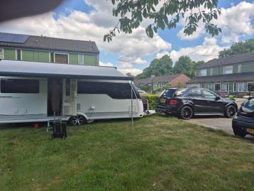 Caravan Hobby UFE Premium 5.40 m1