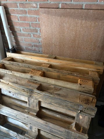 GRATIS Pallets