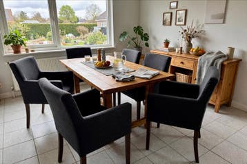 6 gebruikte eetkamerstoelen - Gratis af te halen!