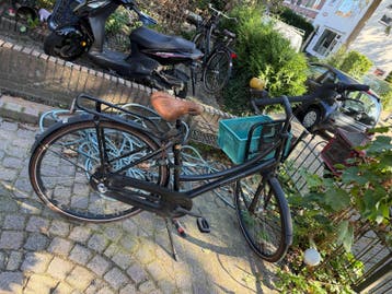 Degelijke oma fiets