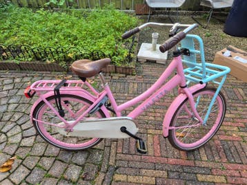 Roze kinderfiets Valetta met voorrekje - Zo goed als nieuw