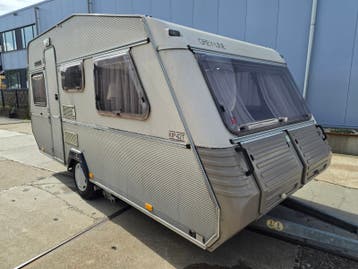 Kip 42 T Mover Voortent en Luifel 2 Zitjes en toilet